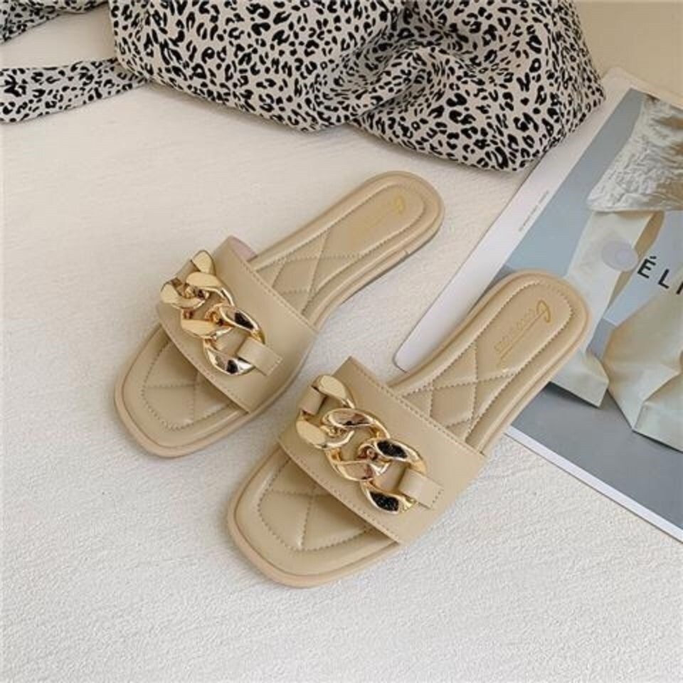 Metal chain sandals and slippers women's ins td 2022 summer new style show feet small outer wear flat bottom non-slip flip flops