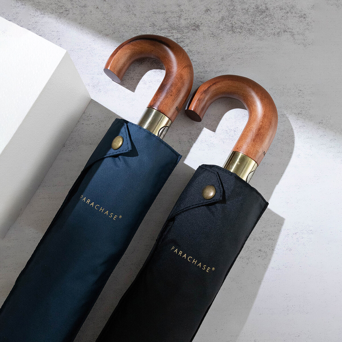 Dù lớn bằng gỗ ô tự động doanh nhân nam tay cầm cong gấp ngoài trời Ô dù mưa Windproof 10K khách sạn ô dù