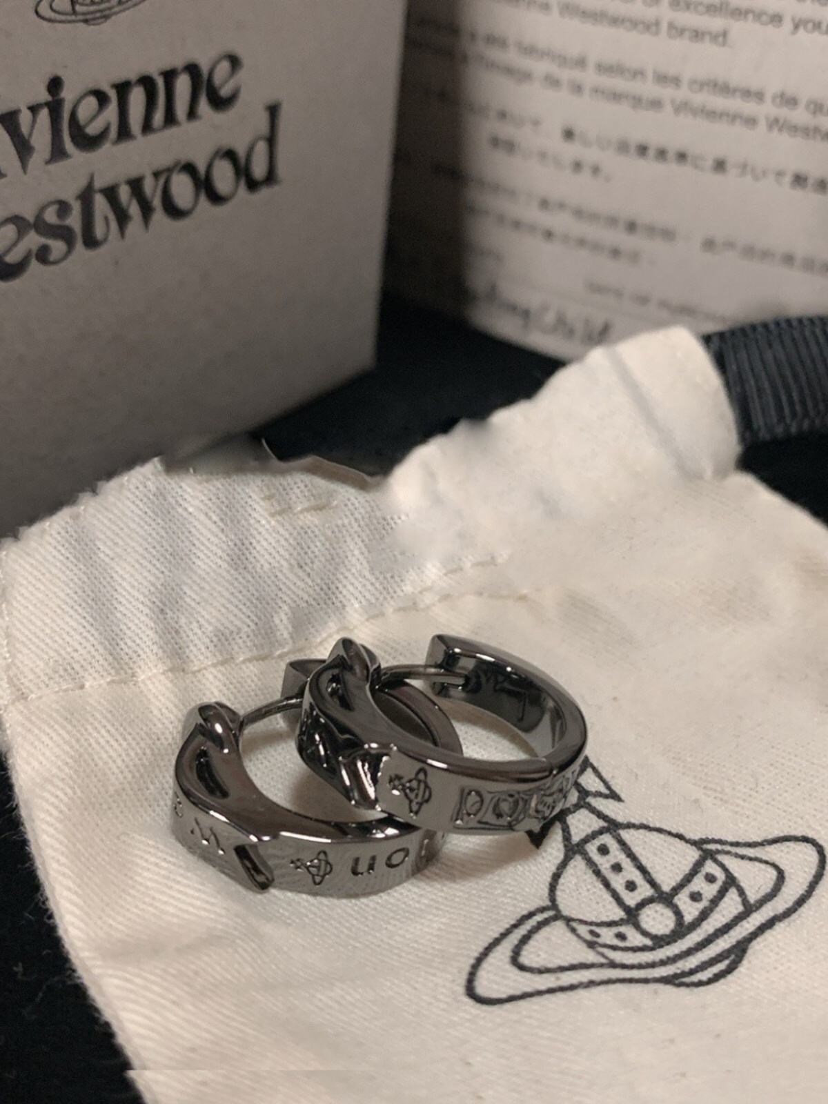 Vivienne West wood Saturn belt buckle earrings trendy men's niche ring logo earrings women's high-end silver plain hoop earrings
