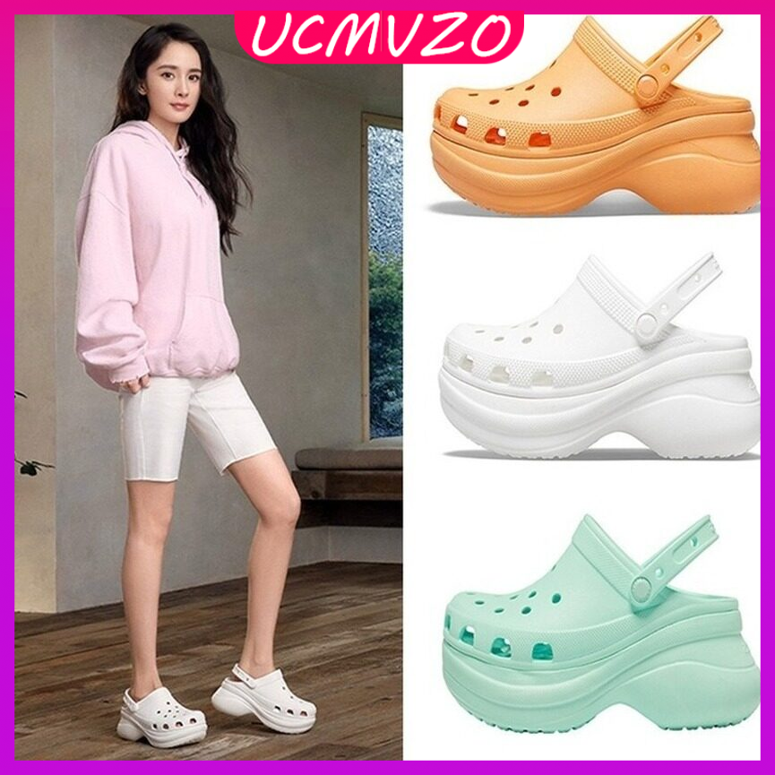 UCMVZO Free 2 shoes flower Clog Classic Sandals 7CM High-heeled Women Beach Sandals Casual Summer Lightweight Hole Sandals ราคา 538 บาท*ส่งฟรี