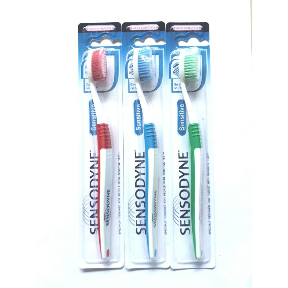Bàn chải đánh răng sensodyne dành cho răng ê buốt