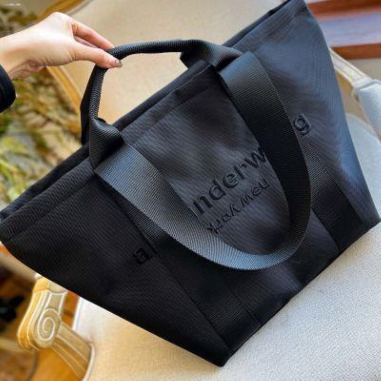 Alexandria lớn thêu Tote Túi Tote Túi satchel thuận tiện