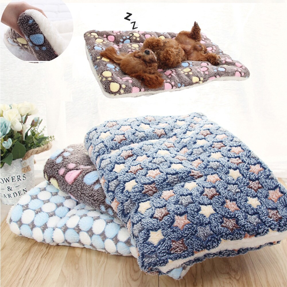 〖Kelulu pet〗Soft Fleece Pets Pad Flannel Pet Blanket Thickened Pet Bed Mat for Puppy Dog Cat Sofa Cushion Home Rug Keep Warm Sleeping Cover