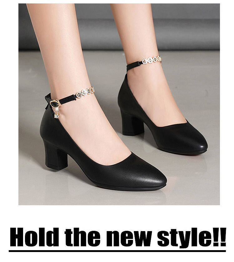 Mother shoes mid-heel low-heel leather soft sole women's single shoes 2020 new middle-aged spring and autumn women's one-word buckle shoes