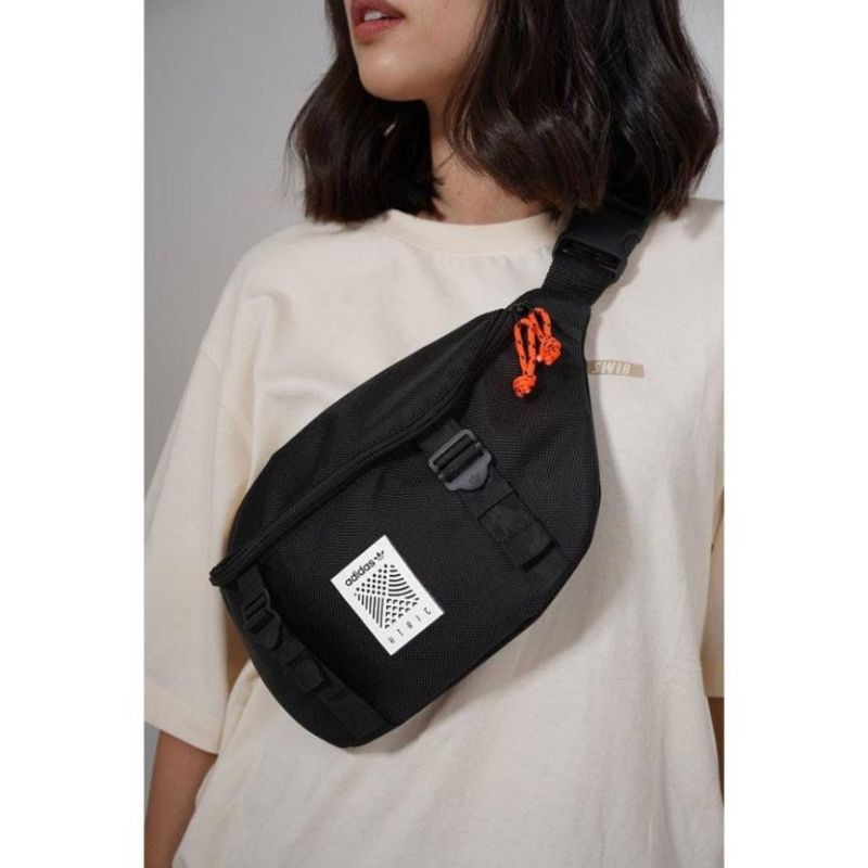 Túi Bao Tử Adidas Atric