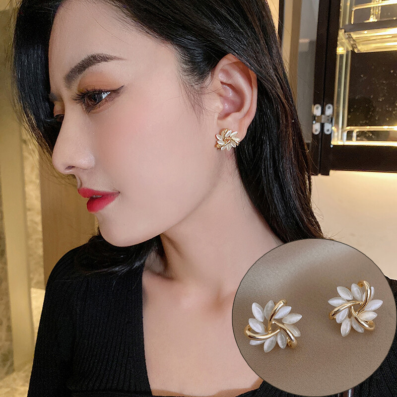 Khuyên Tai Dạng Hạt Hình Tròn Cánh Hoa Đá Mắt Mèo Thanh Lịch Và Tinh Tế Cho Phụ Nữ Dự Tiệc Khuyên Tai Bất Thường Cho Nữ