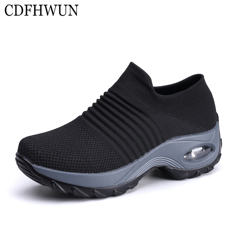 CDFHWUN Sneakers for Women Breathable Casual Sneakers Fashion Simple Women Knitting Cushion Sport Shoes Wear-Resistance Shock Absorption Sole ราคา 550 บาท*ส่งฟรี