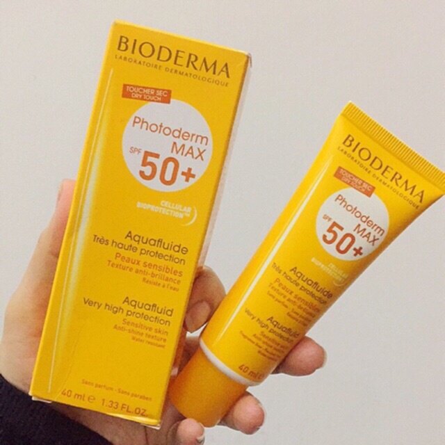 Kem chống nắng Bioderma Photoderm Max Aqua Fluide SPF 50+