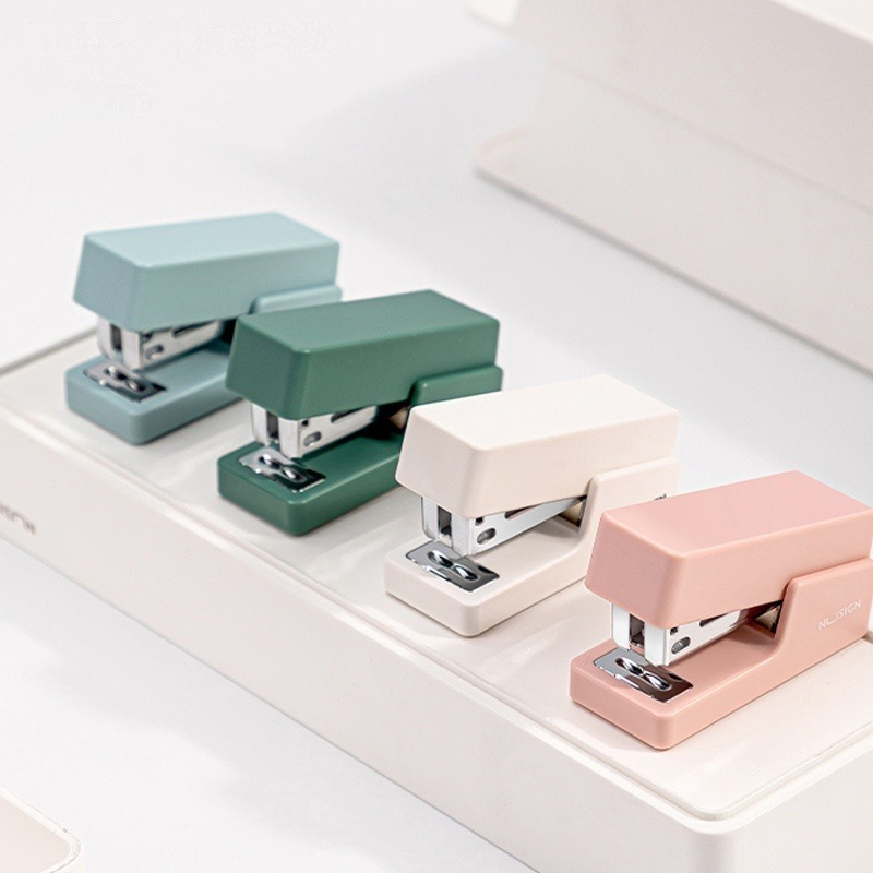 Deli morandi dập ghim nhỏ, bộ dập ghim tiết kiệm lao động văn phòng dễ thương cho học sinh văn phòng phẩm văn phòng trường văn phòng