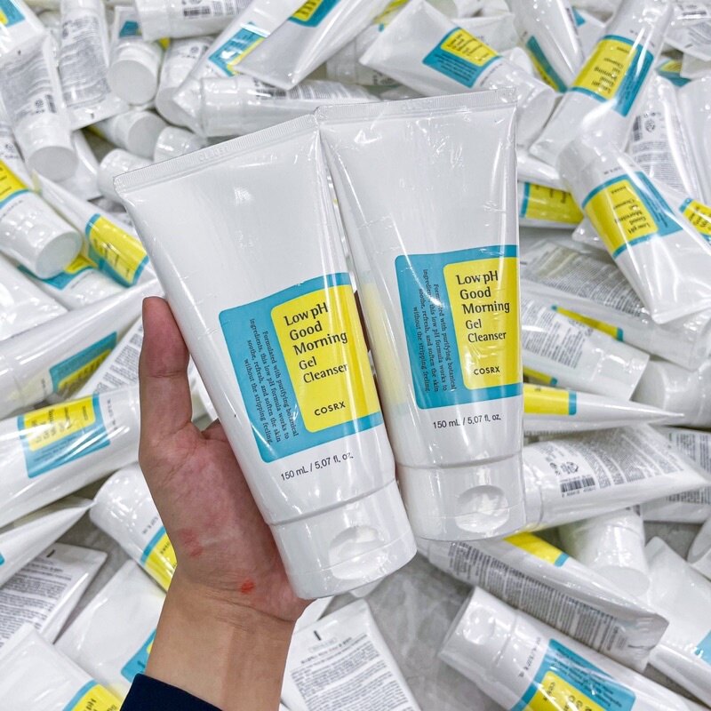 Sữa rửa mặt Cosrx Low pH Good Morning Gel Cleanser